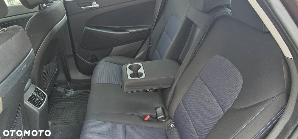Hyundai Tucson blue 1.6 GDi 2WD Navi - 11