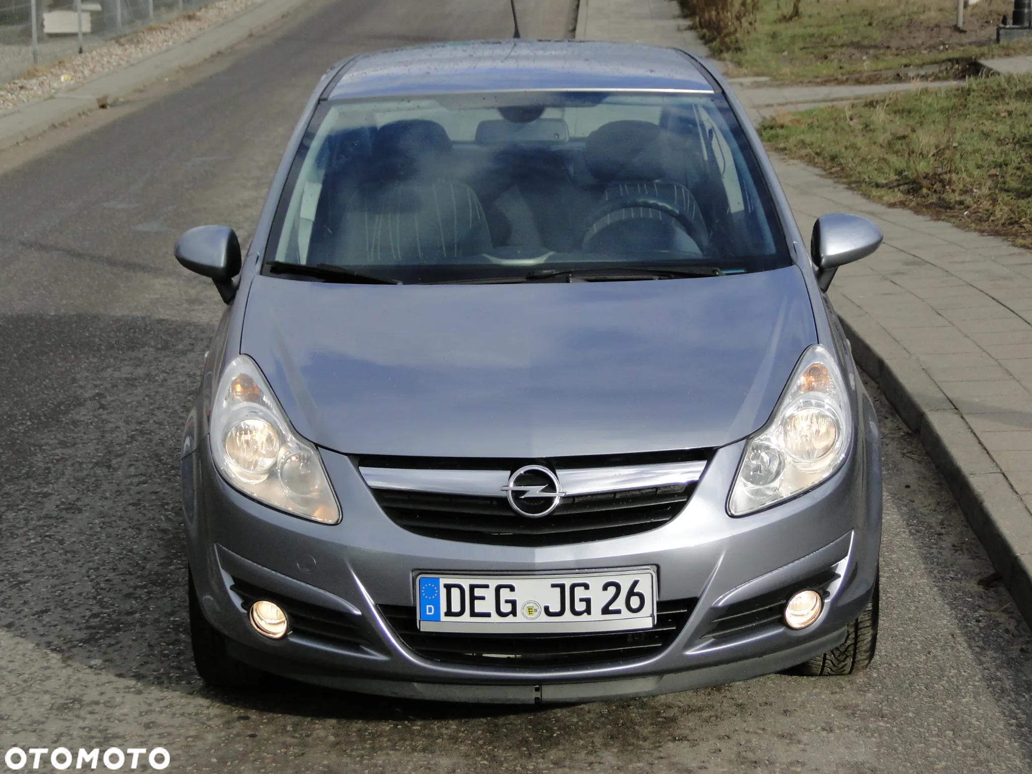 Opel Corsa 1.2 16V Easytronic Innovation 110 Jahre - 2