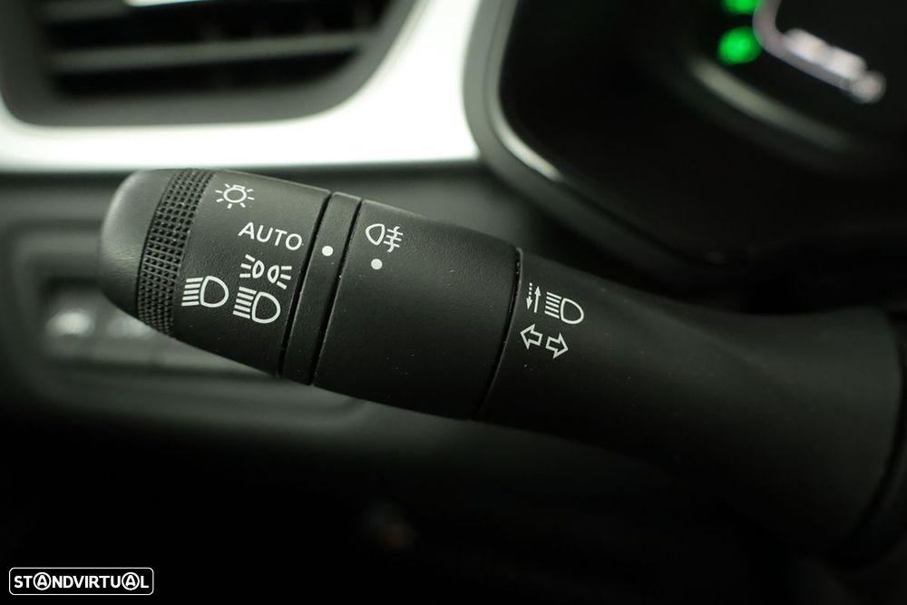 Renault Captur 1.0 TCe Techno Bi-Fuel - 17