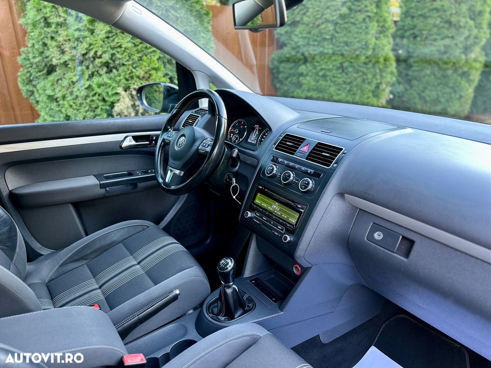 Volkswagen Touran 1.6 TDI DPF MATCH - 10
