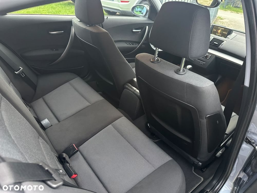 BMW Seria 1 - 29