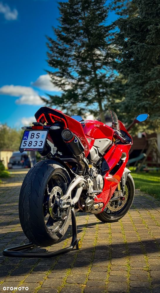 Ducati Panigale V2 - 2