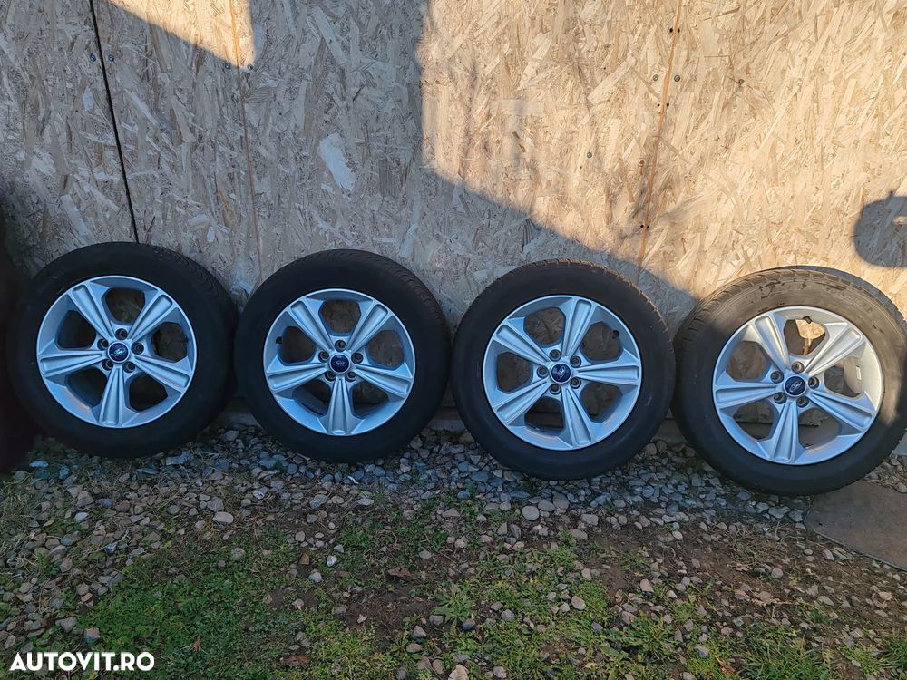 Ford Kuga 2.0 TDCi 4x4 Individual - 25