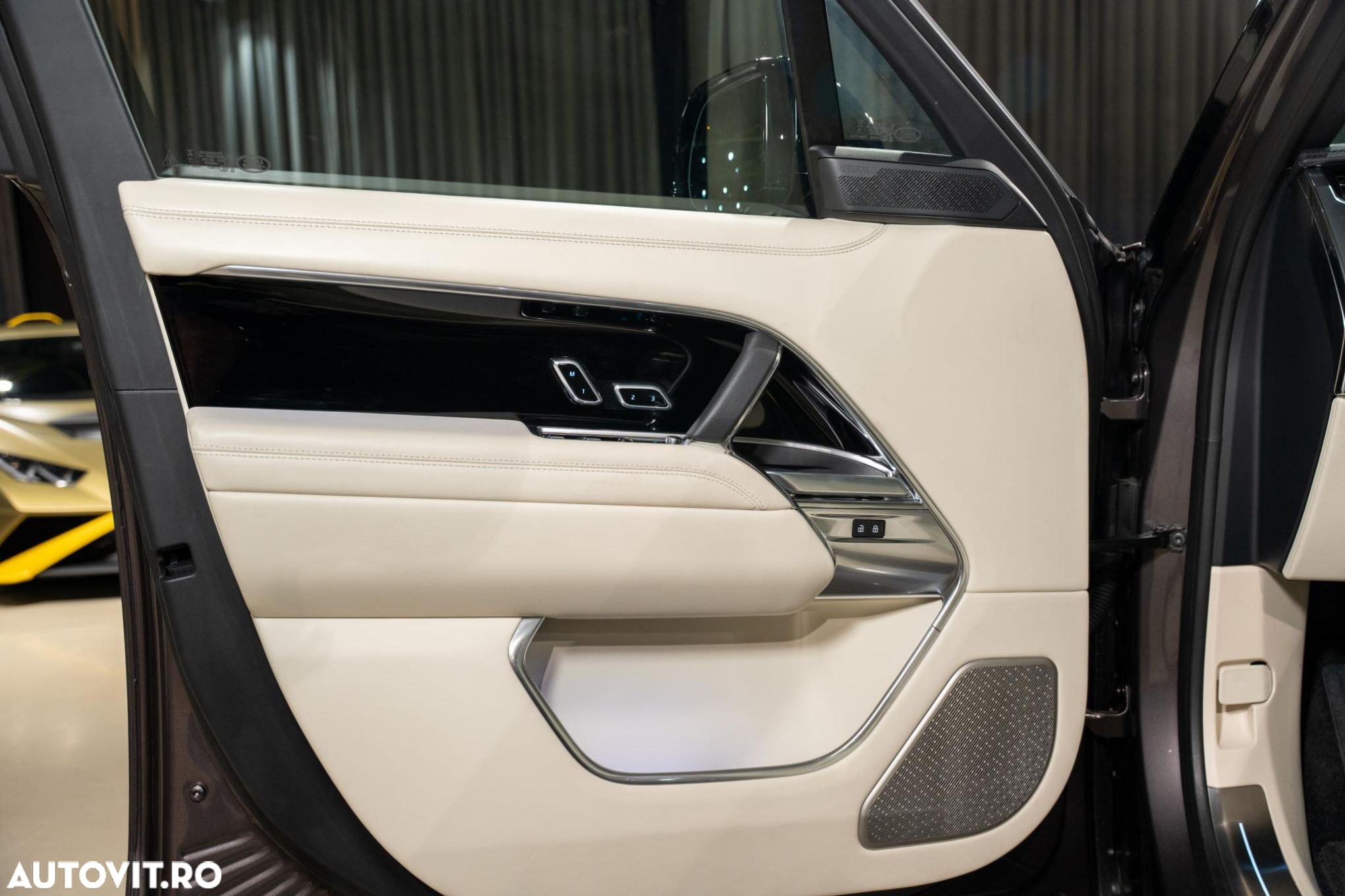 Land Rover Range Rover - 19
