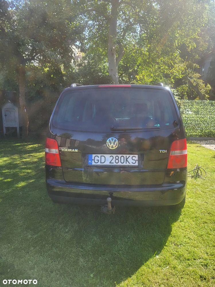 Volkswagen Touran - 2