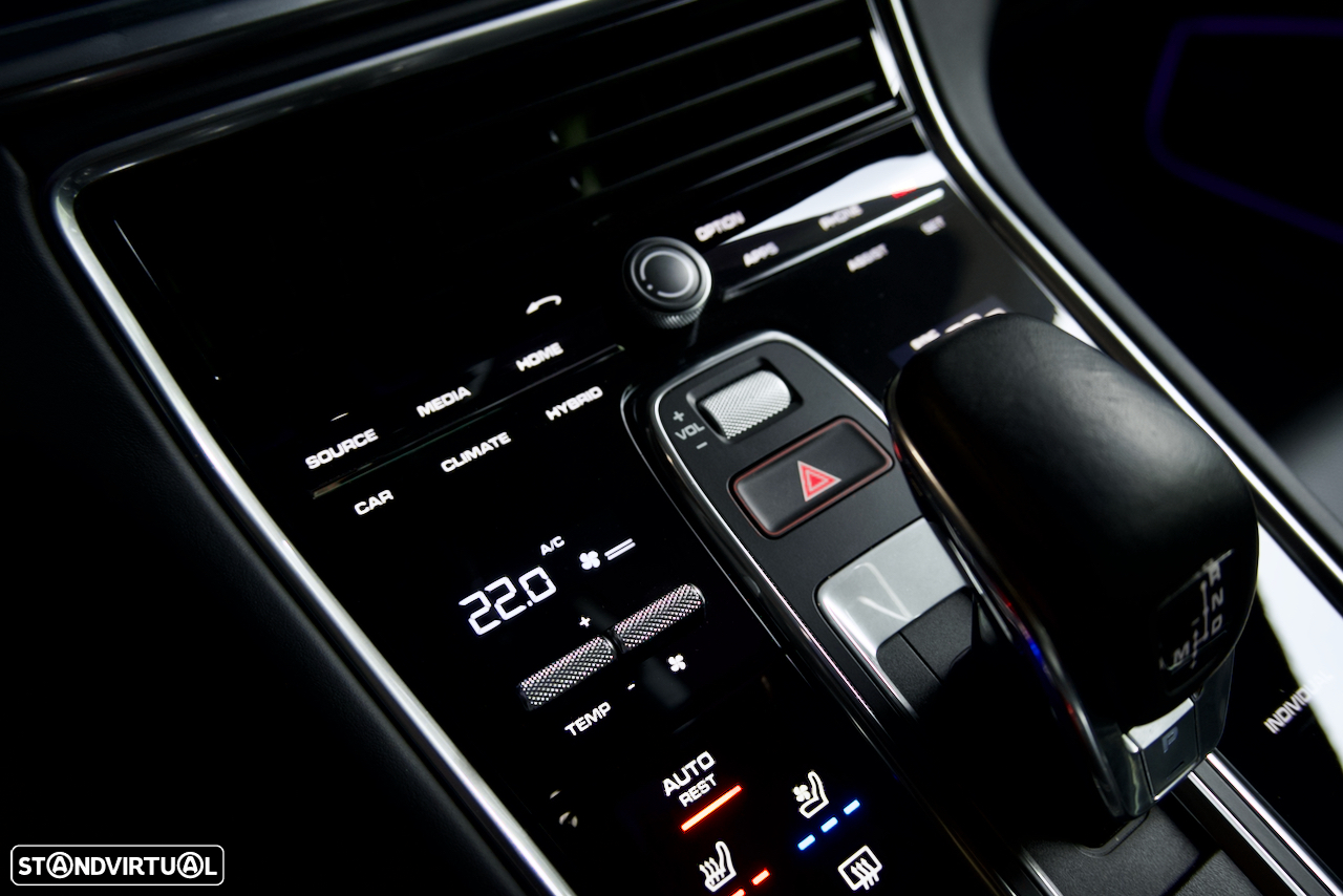 Porsche Panamera Turbo S E-Hybrid - 45
