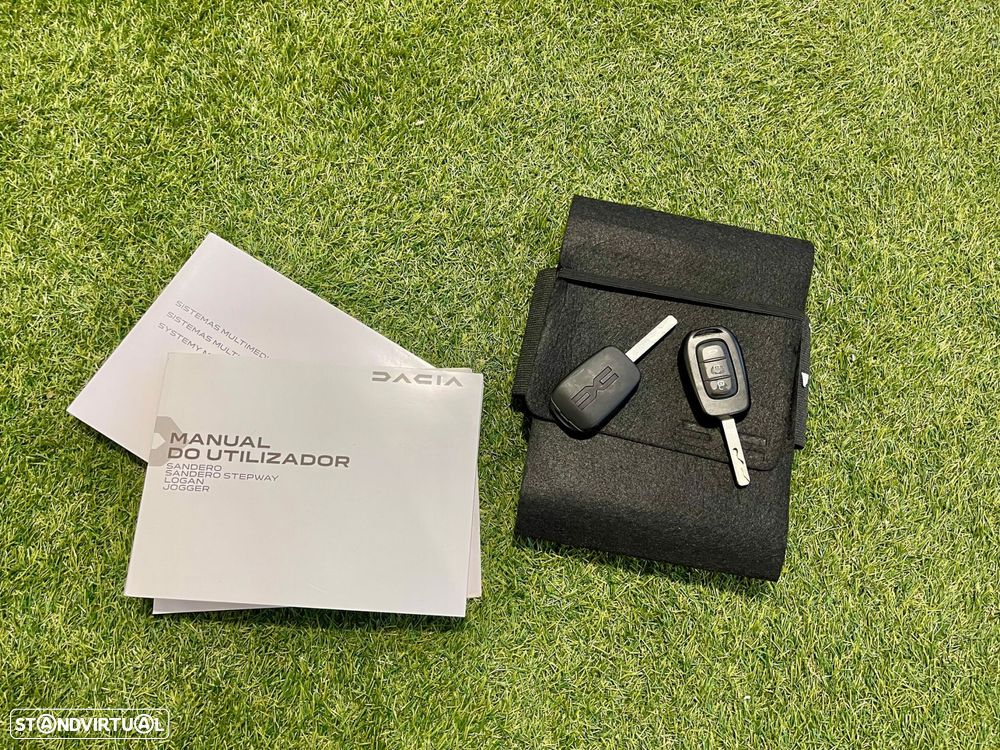 Dacia Jogger 1.0 TCe Essential 7L - 30