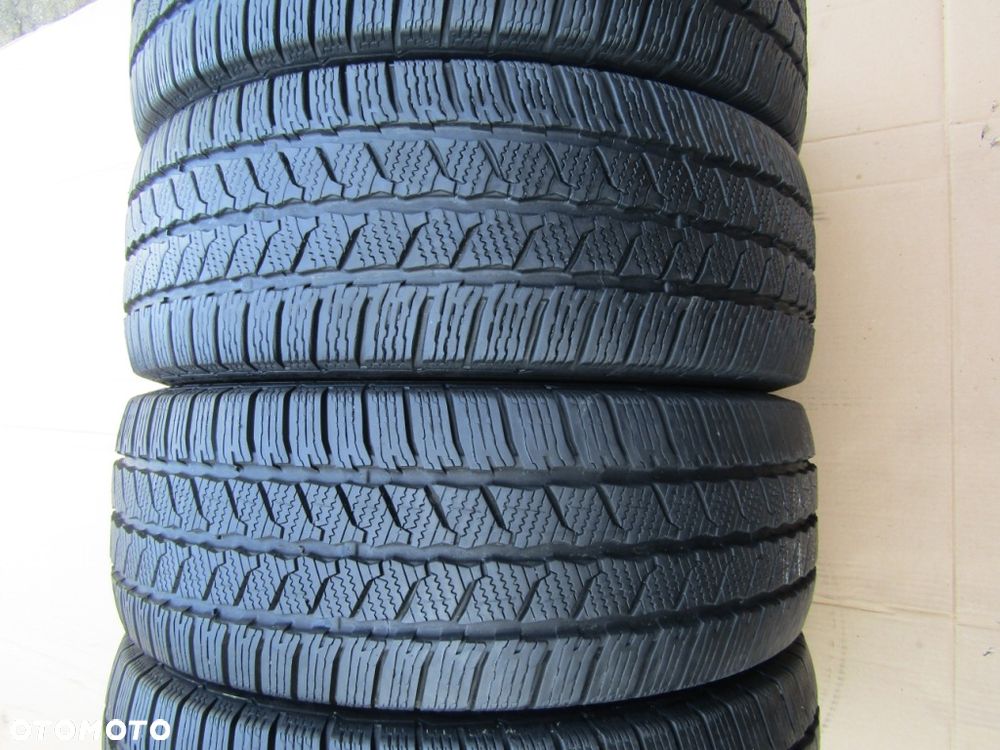 4x Opony 235/65 16 C 16C Continental / 7,5 mm ZIMOWE 235/65/16C - 4