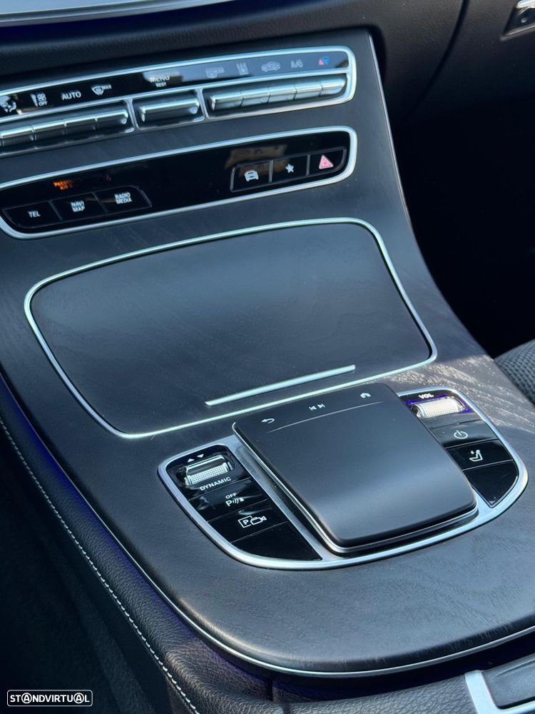 Mercedes-Benz E 300 de Avantgarde 4Matic - 11