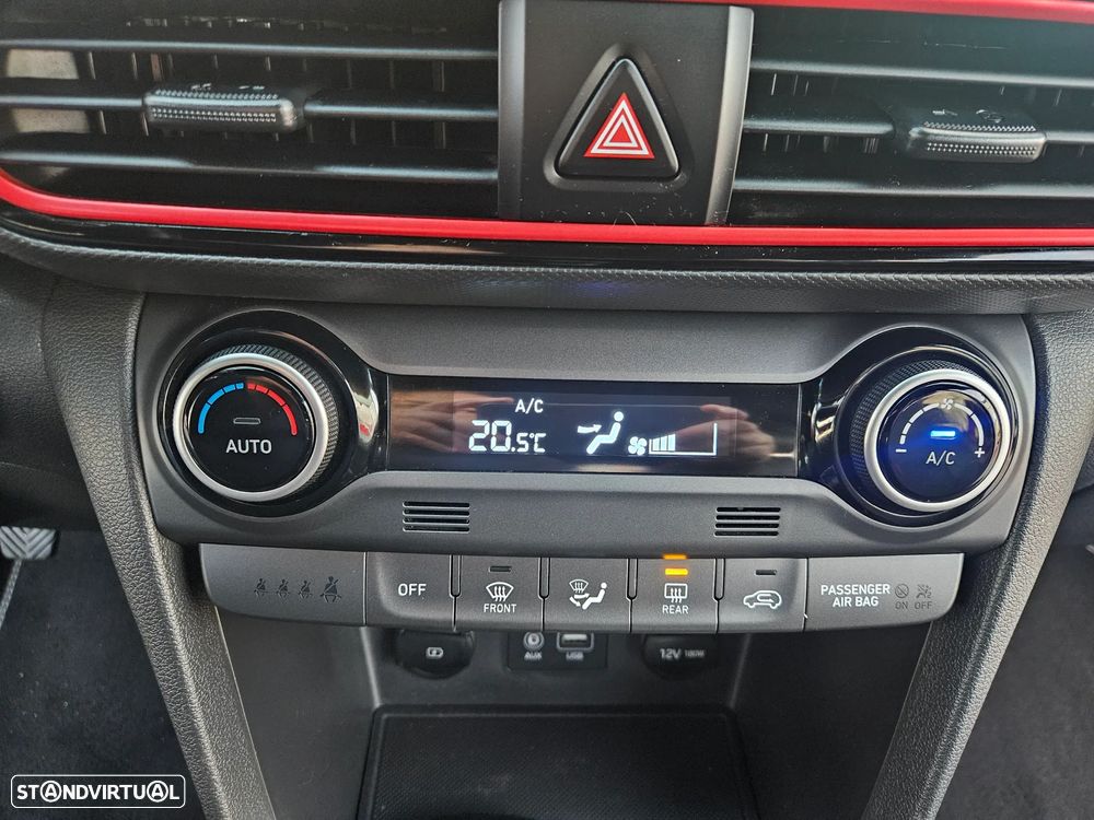 Hyundai Kauai 1.0 T-GDi Premium Pele/Tec.Vermelho - 34