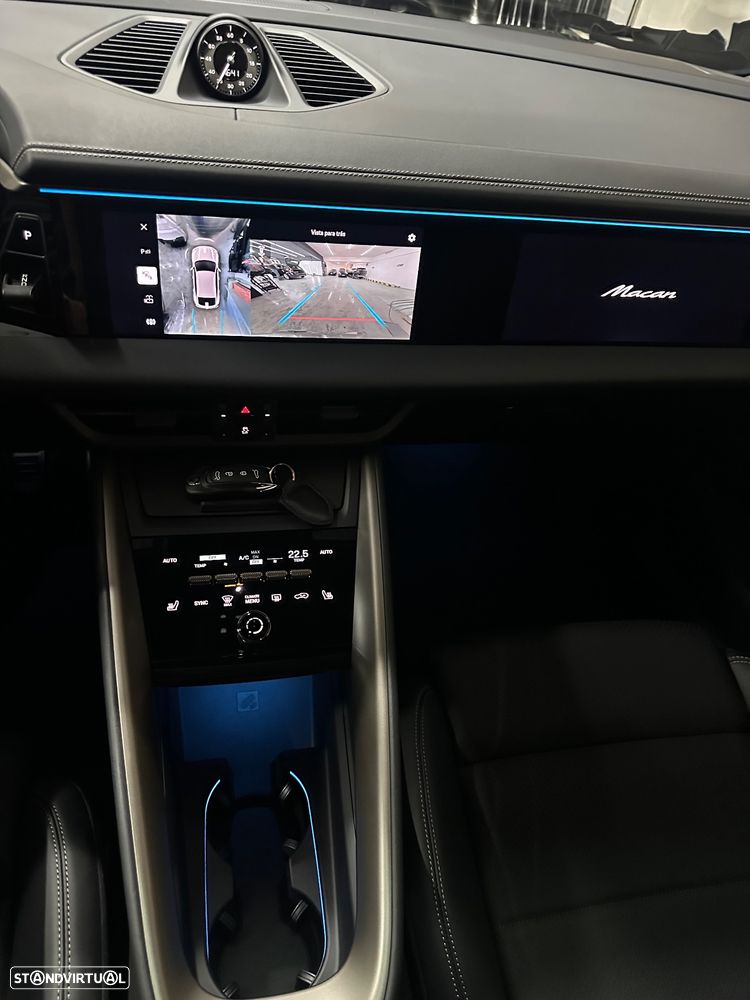 Porsche Macan Electric Turbo - 21