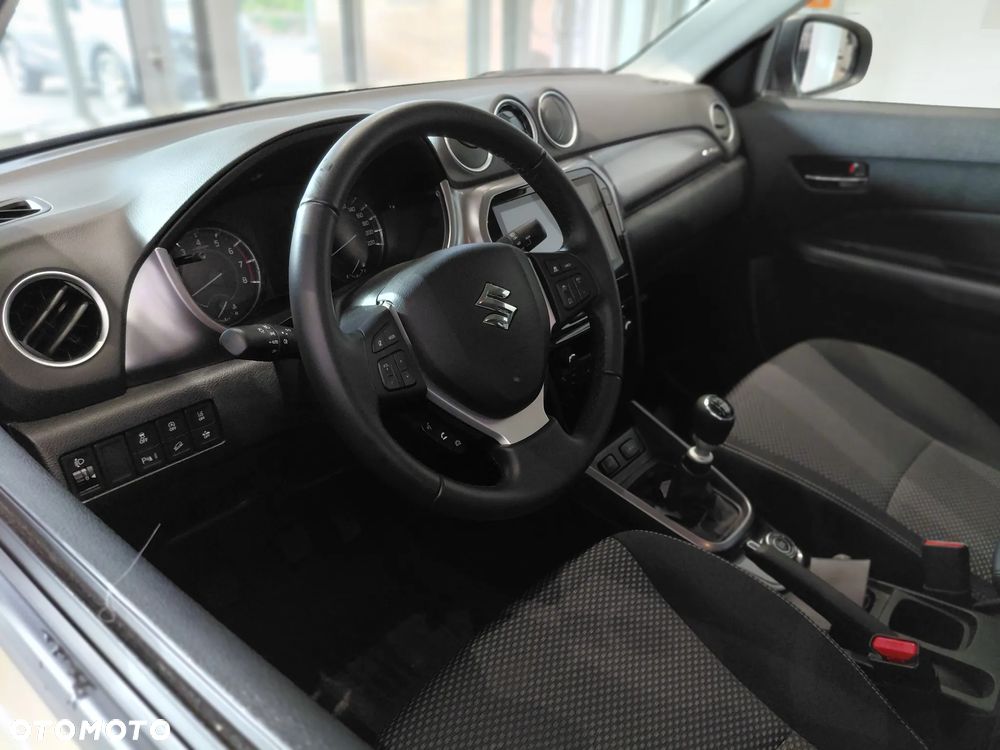 Suzuki Vitara 1.4 Boosterjet Premium 4WD - 12