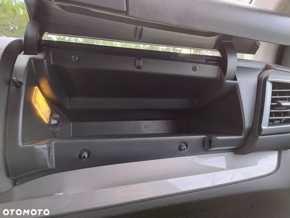 Opel Evivaro - 25