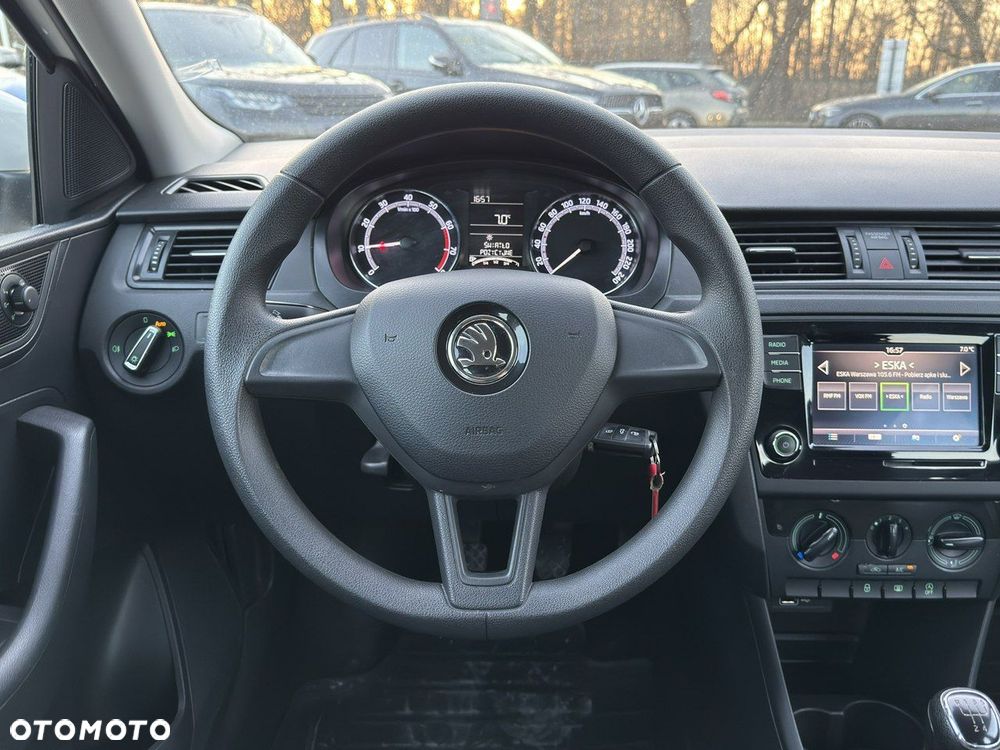 Skoda RAPID - 22