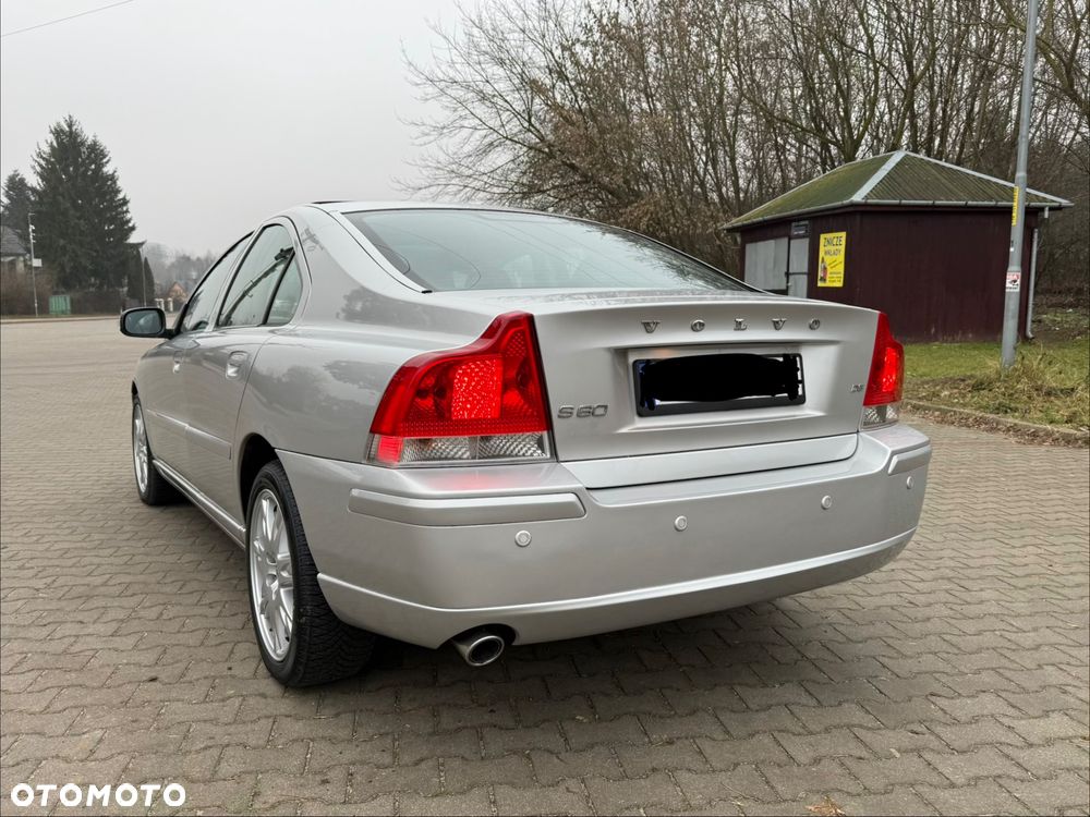 Volvo S60 D5 Summum - 5