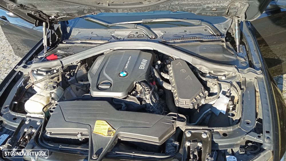 BMW 320 d Line Sport - 11