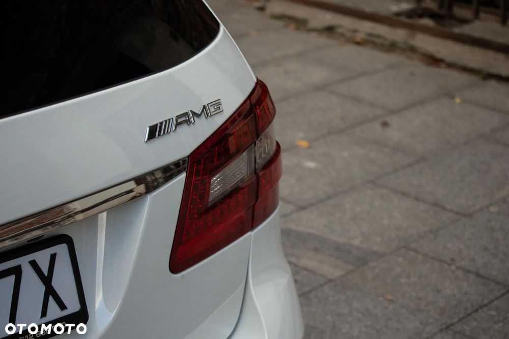 Mercedes-Benz Klasa E 63 AMG - 29