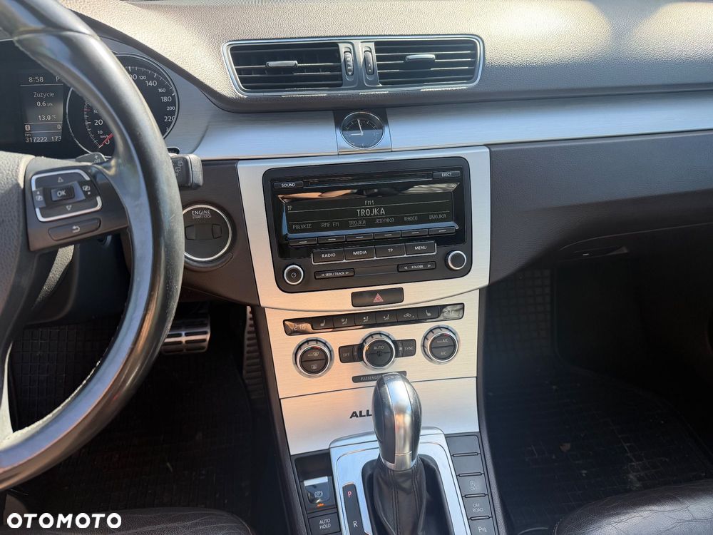 Volkswagen Passat 2.0 TDI Comfortline DSG - 4