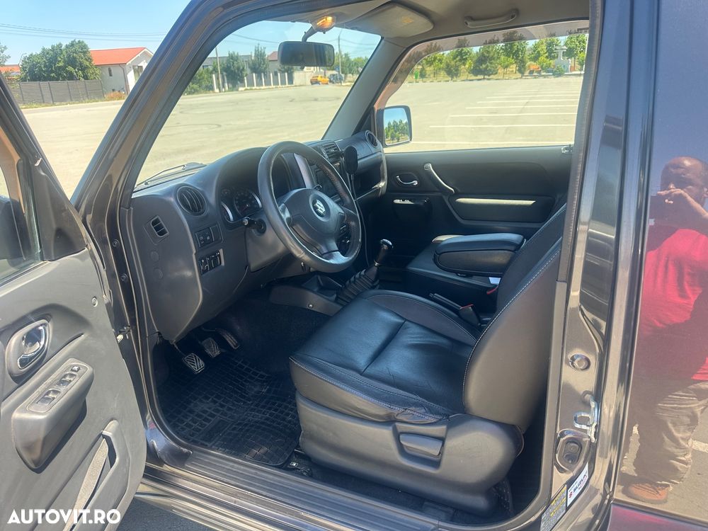 Suzuki Jimny 1.3 JLX - 10