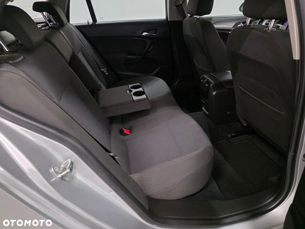 Opel Insignia Sports Tourer 2.0 Diesel Exclusive - 16