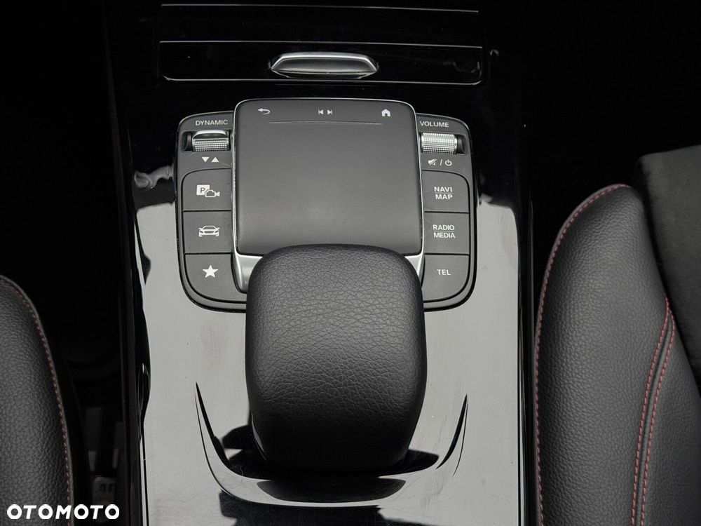 Mercedes-Benz CLA 200 mHEV AMG Line 7G-DCT - 19
