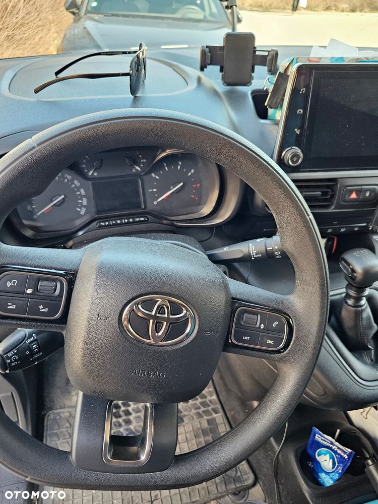 Toyota Proace City - 14