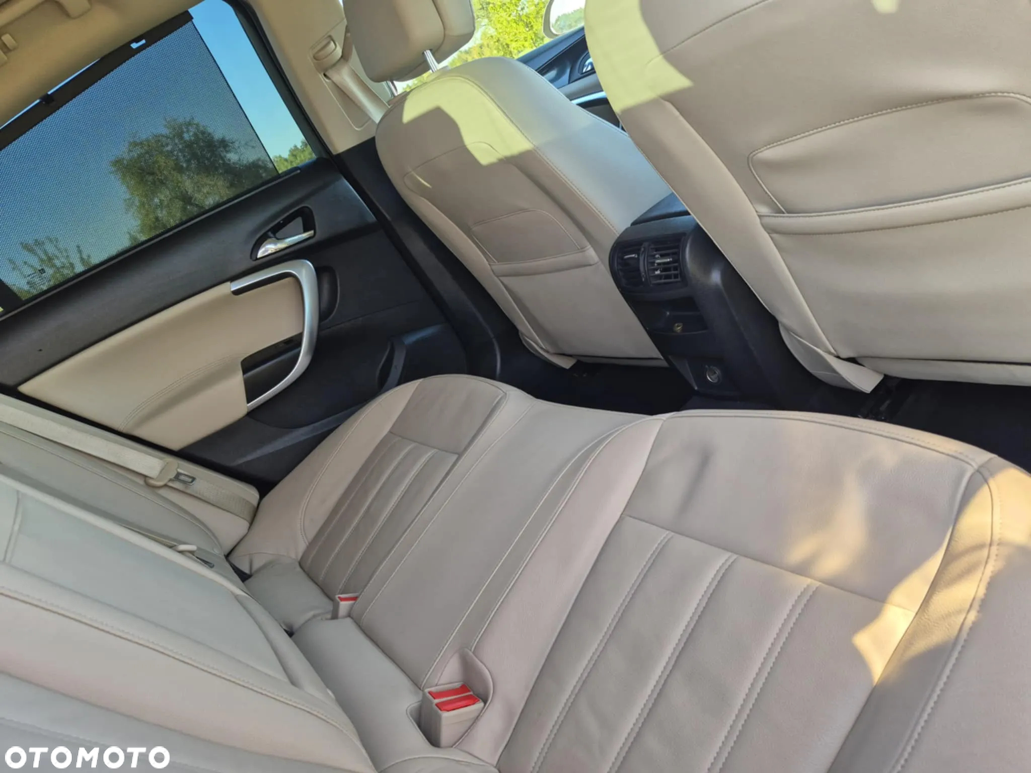 Opel Insignia - 22