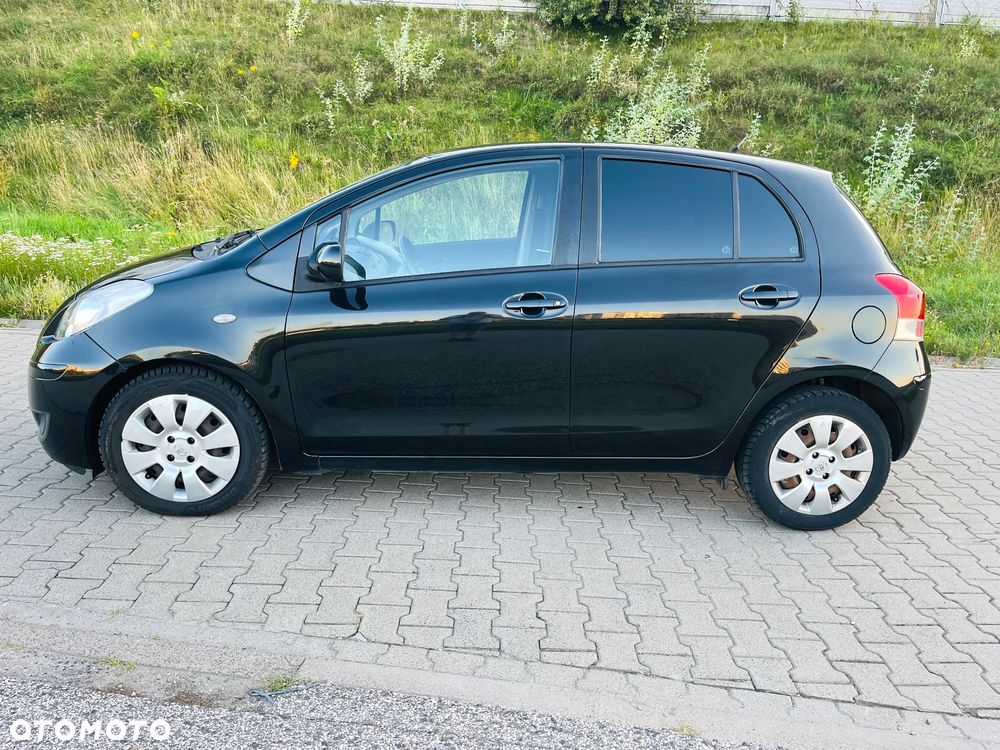 Toyota Yaris 1.0 Luna A/C - 3