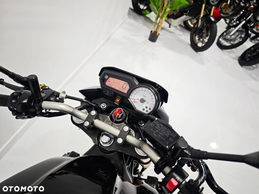 Yamaha FZ - 6