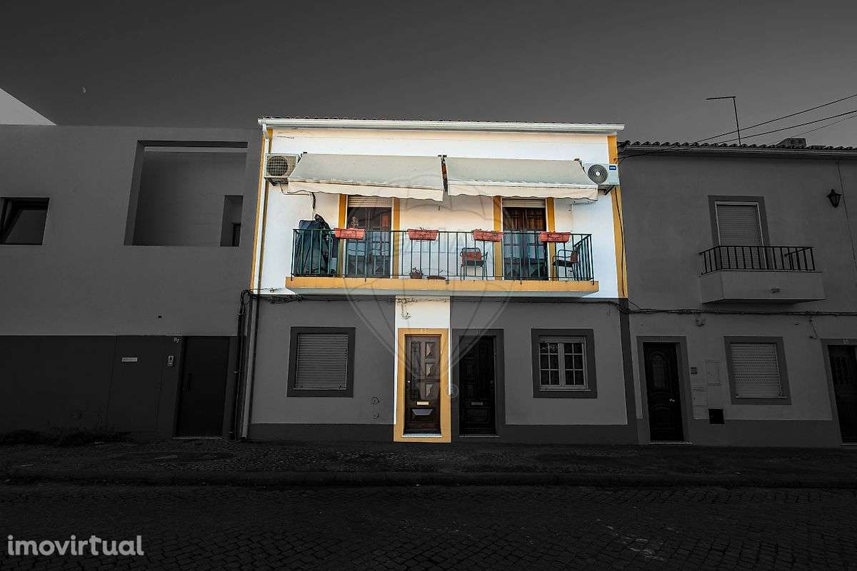 Moradia T2 para venda - Grande imagem: 2/14