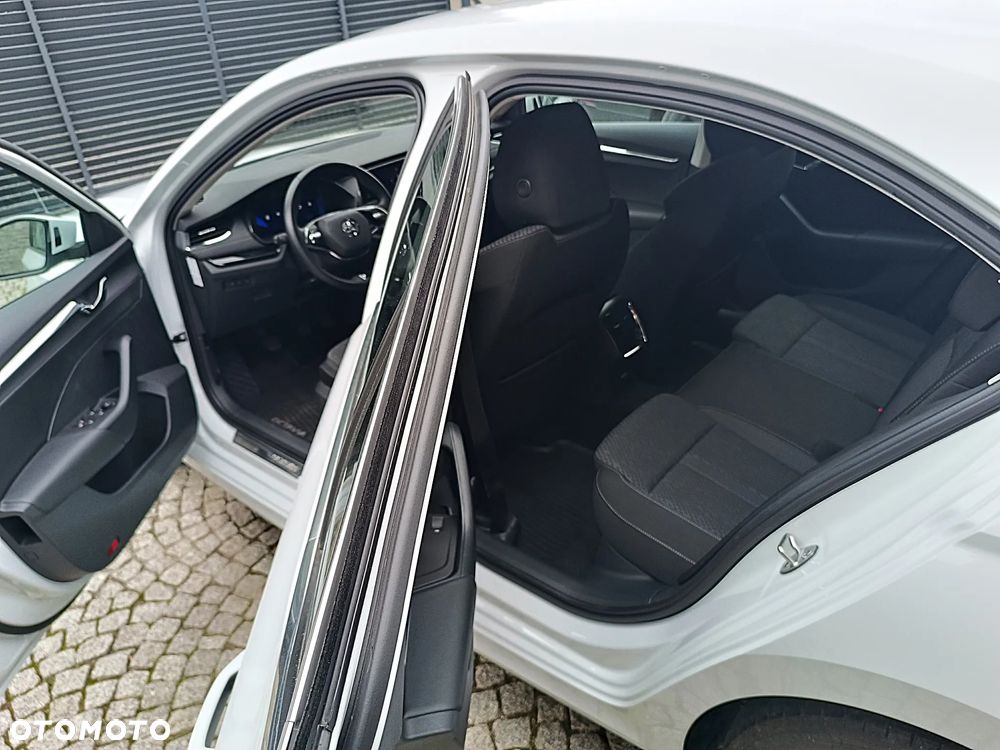 Skoda Octavia - 10
