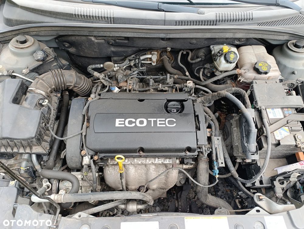 Chevrolet Cruze 1.6 LS - 30