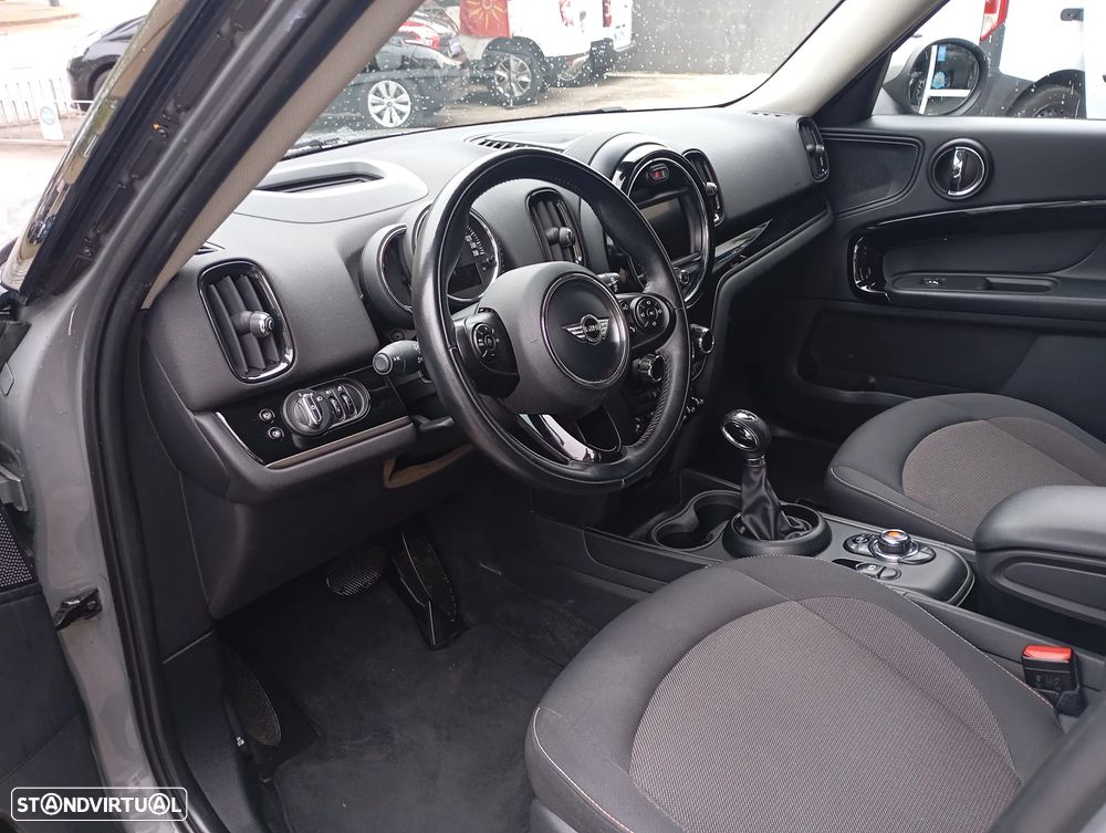 MINI Countryman Cooper Aut. John Cooper Works - 8