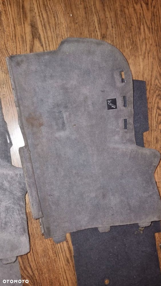 BOCZEK WYKŁADZINA BAGAŻNIKA LEWA SZARA BMW E31 840 850 - 3