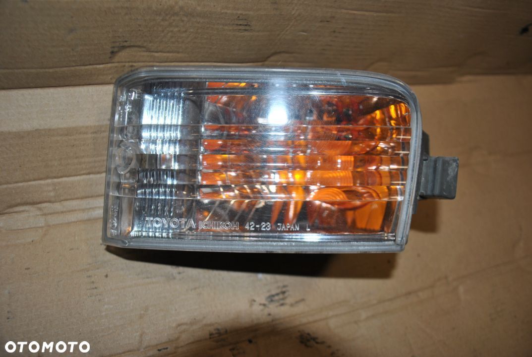 Kierunek + halogen lewy Rav4 II - 1