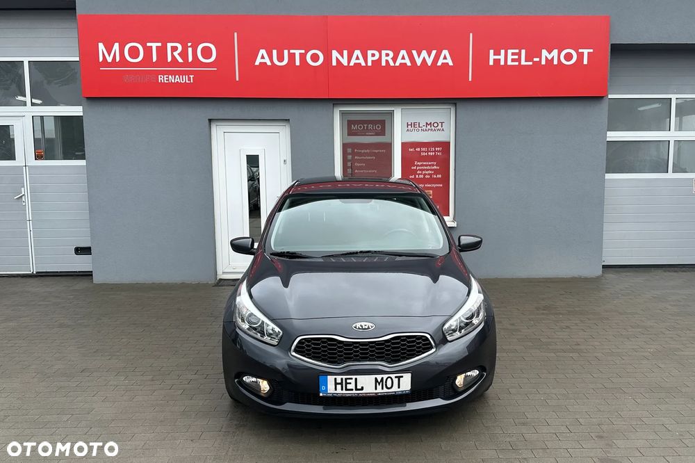 Kia Ceed - 13