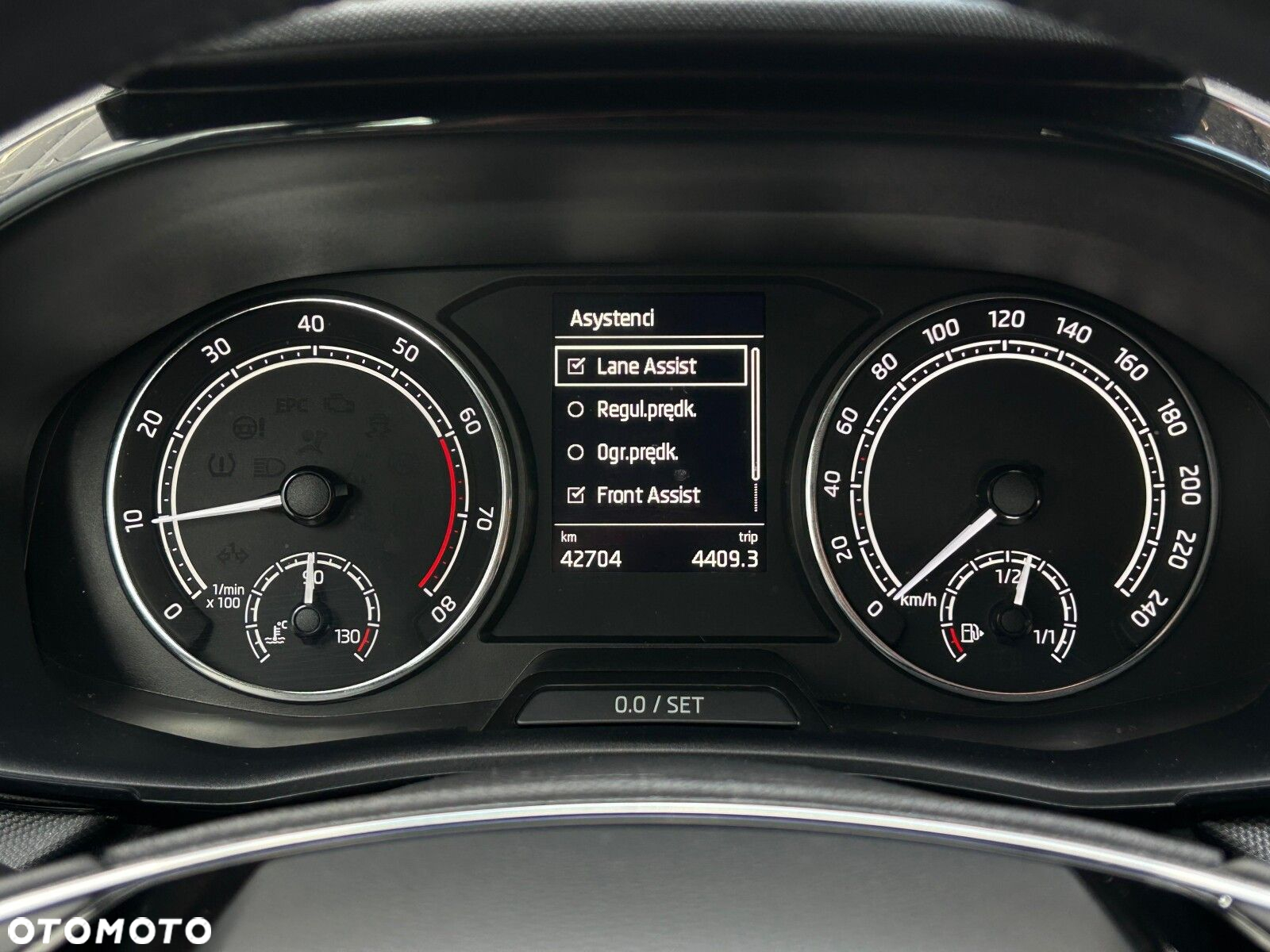 Skoda Fabia 1.0 Ambition - 26