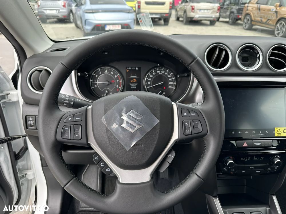Suzuki Vitara - 11