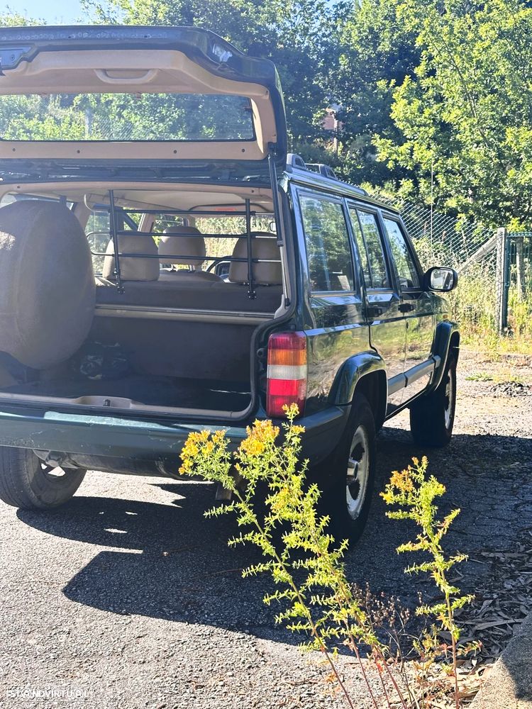 Jeep Cherokee 2.5 TD Sport - 9