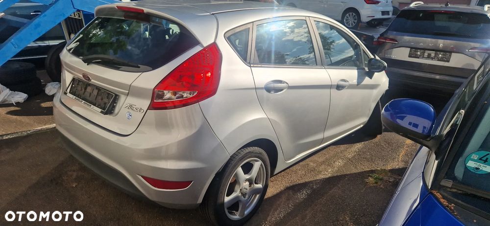 Ford Fiesta - 2