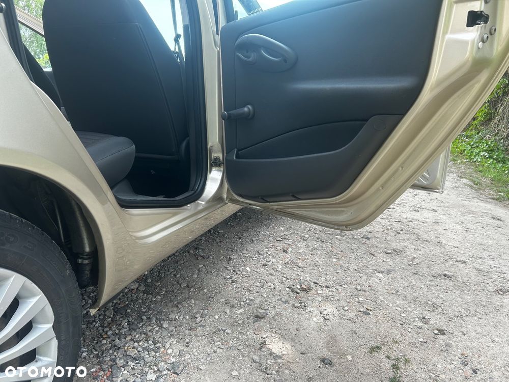 Fiat Punto - 10