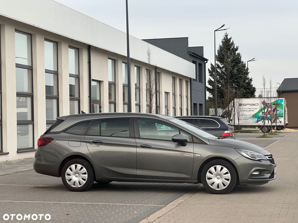 Opel Astra 1.6 BiTrb D (CDTI) Start/Stop Innovation - 8
