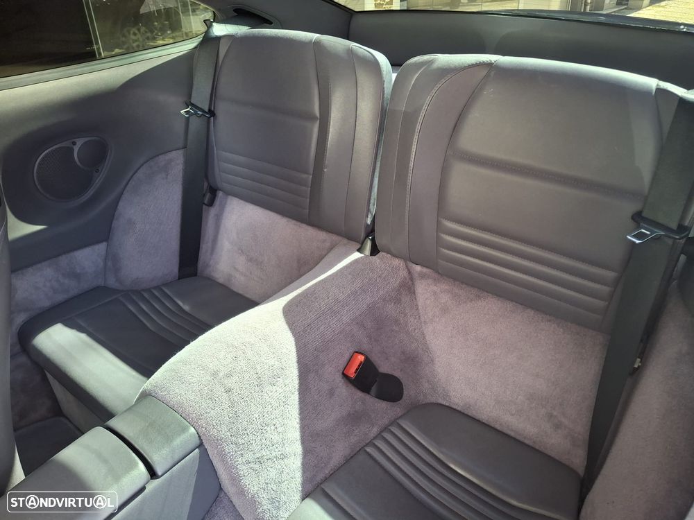 Porsche 911 (996) Carrera Coupé - 9