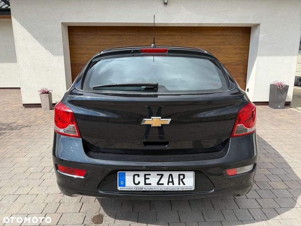 Chevrolet Cruze - 11