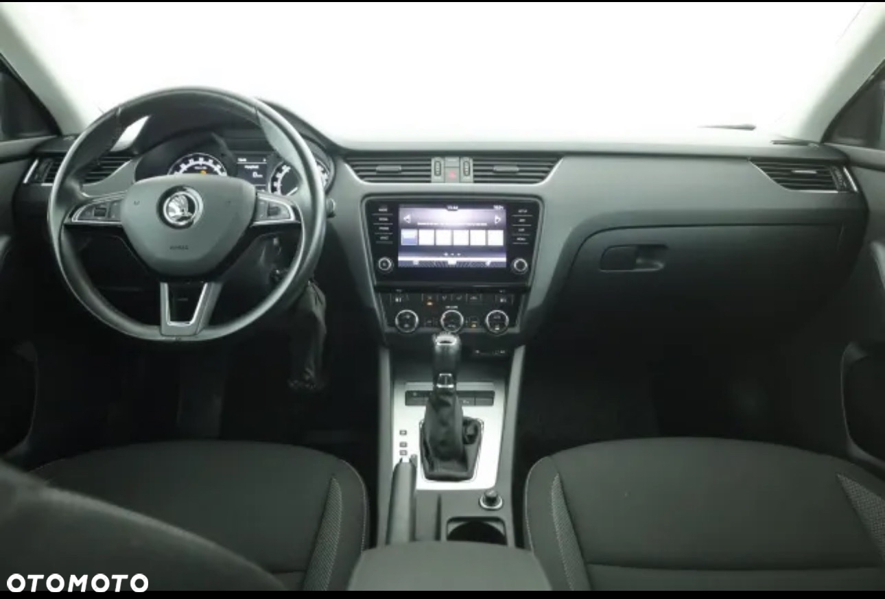 Skoda Octavia 1.6 TDI Ambition DSG - 4