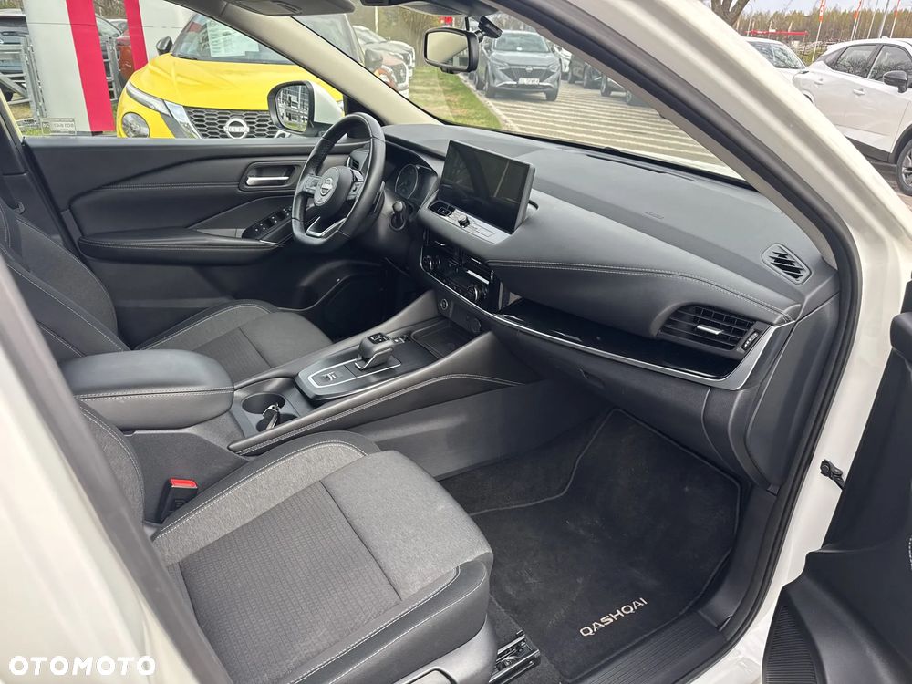 Nissan Qashqai 1.3 DIG-T MHEV N-Connecta Xtronic - 12