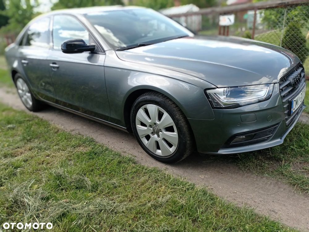 Audi A4 Limousine 2.0 TDI DPF clean diesel multitronic S line Sportpaket - 33