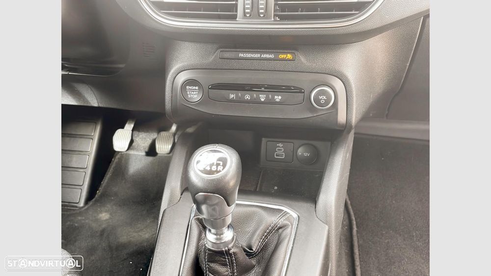 Ford Focus 1.0 EcoBoost MHEV Active - 22