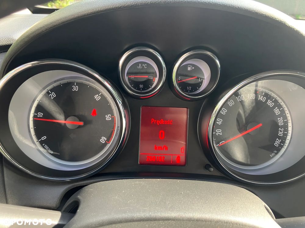 Opel Astra - 14