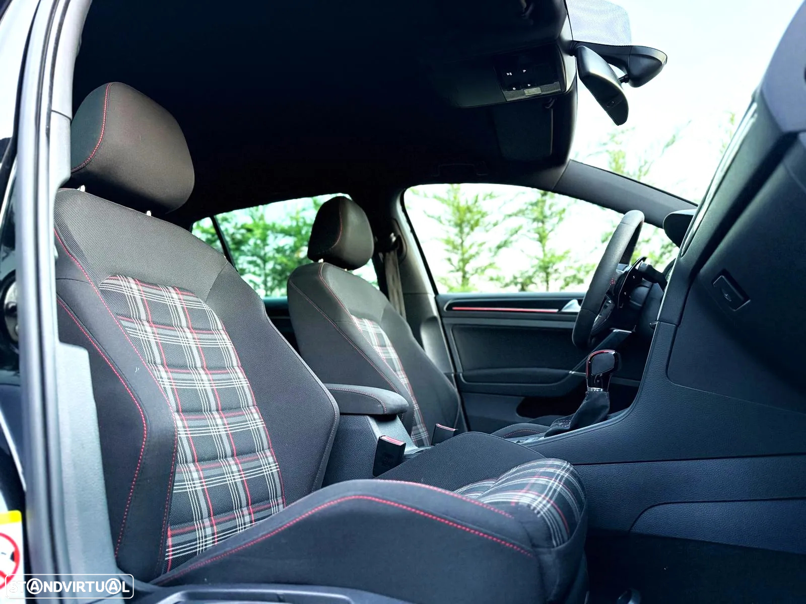 VW Golf 2.0 TSi GTi DSG Performance - 14
